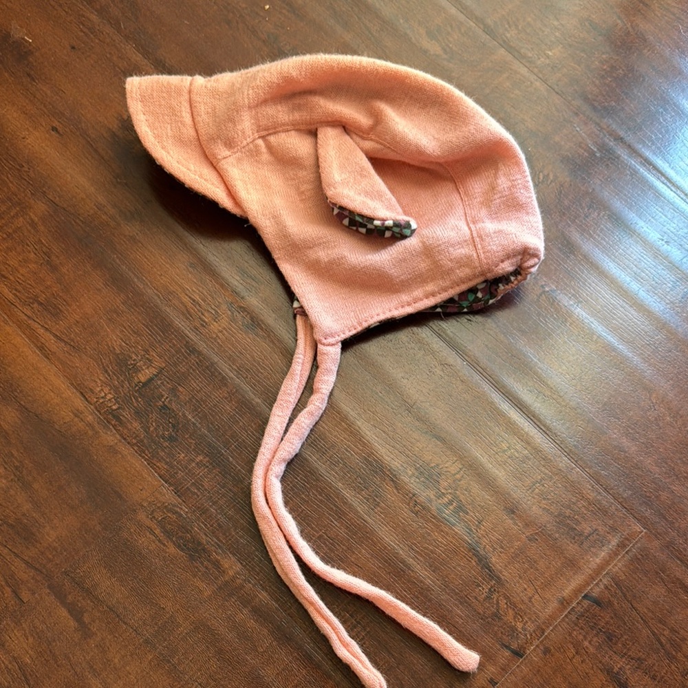 Baby Bonnet with ears Light pink with pattern lining